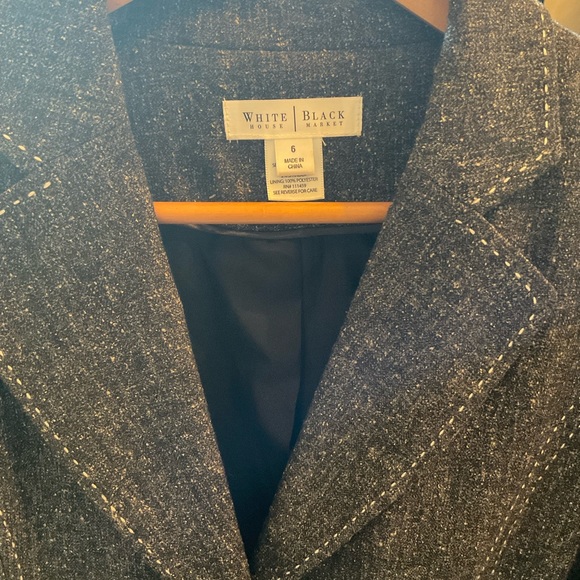 White House Black Market Size 6 Wool Textured Blazer - Picture 3 of 3